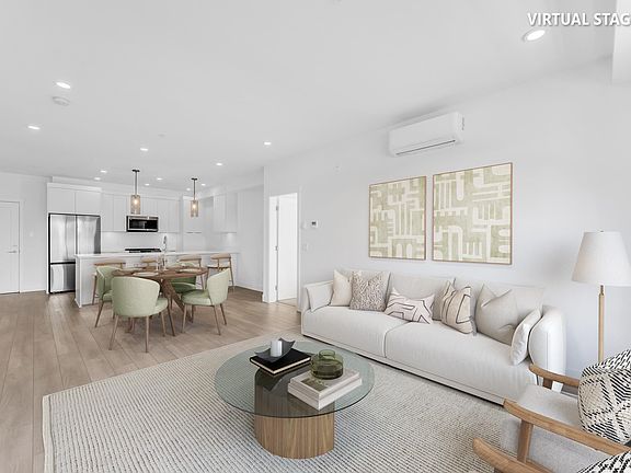 3rd image of 22633 Selkirk Ave #204