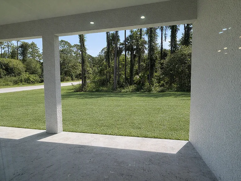 1392 Alabelle Ln — Photo 16