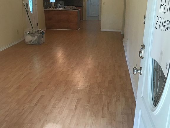 3rd image of 19372 E Lakeshore Dr