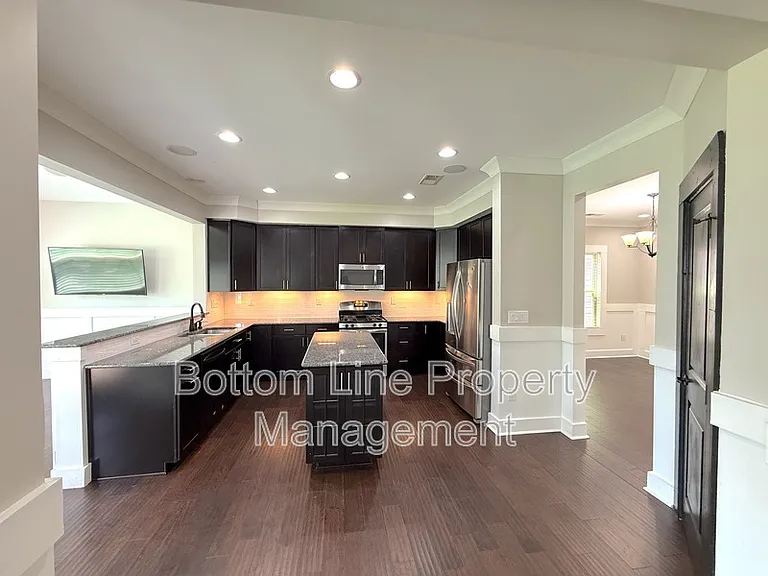 2507 Alyssa Ln — Photo 8