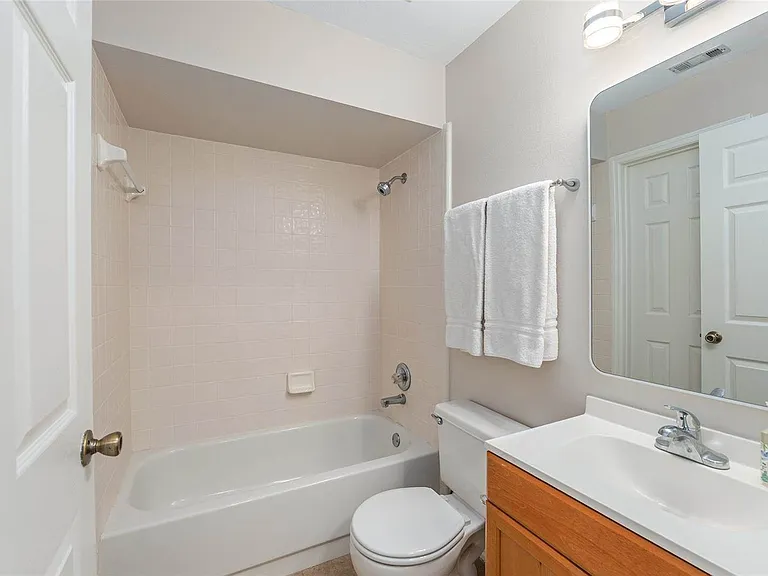 9755 SW 52nd Rd — Photo 37