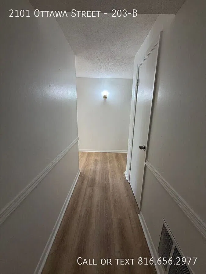 Spacious 3 Bed, 2 Bath Apartment in Leavenworth, KS - $1 Move-in Special! — Photo 3