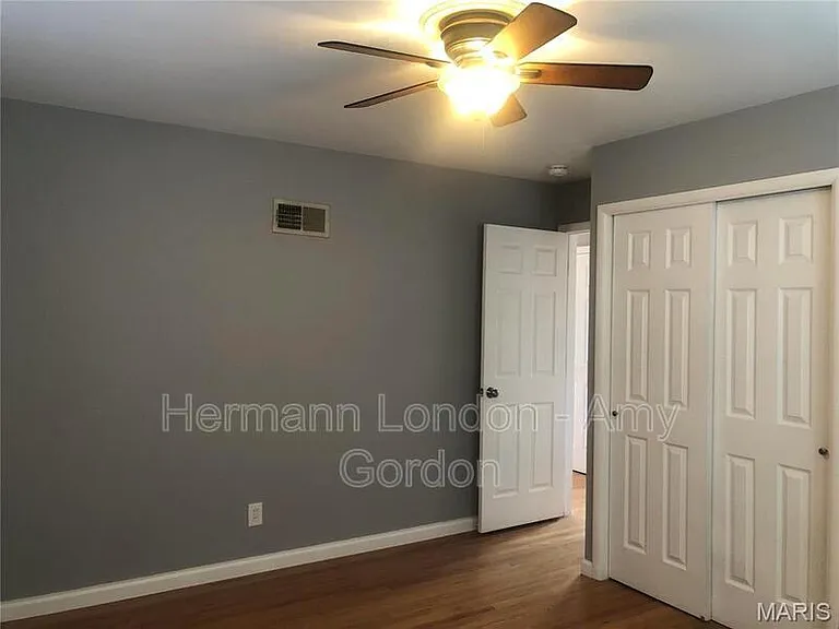 10729 Waycroff Dr — Photo 8