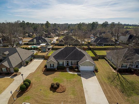 3rd image of 4630 San Saba Dr
