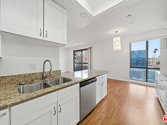 4th image of 533 S Saint Andrews Pl Unit 313