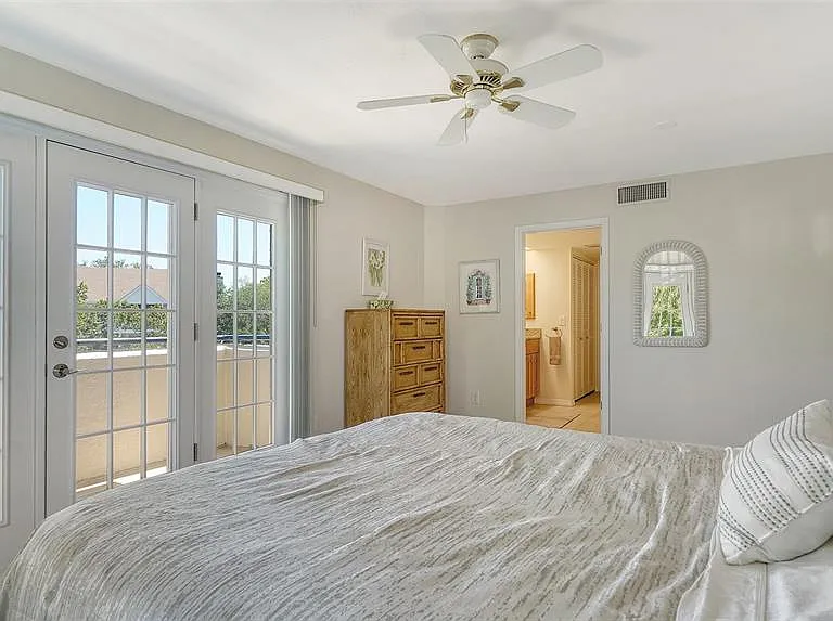 835 S Osprey Ave #201 — Photo 15