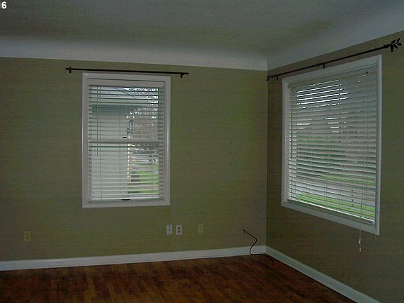 5th image of 605 E Sheridan St