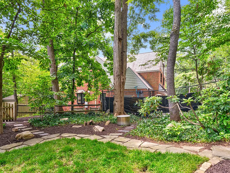 3402 Halcyon Dr — Photo 50