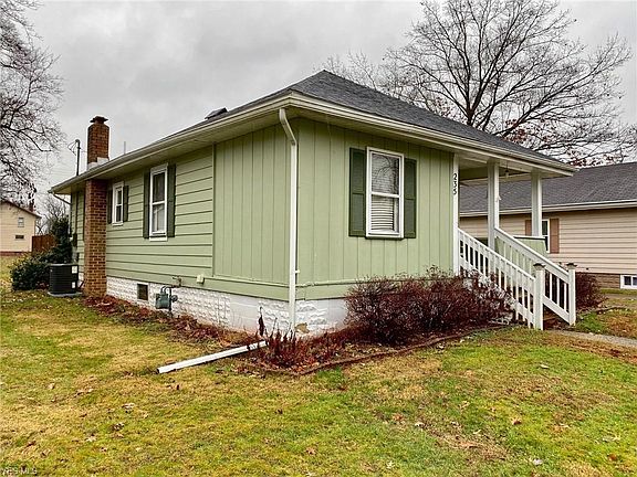 2nd image of 235 Maple St