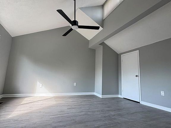 5th image of 8 Pine Ridge Ct #11-4