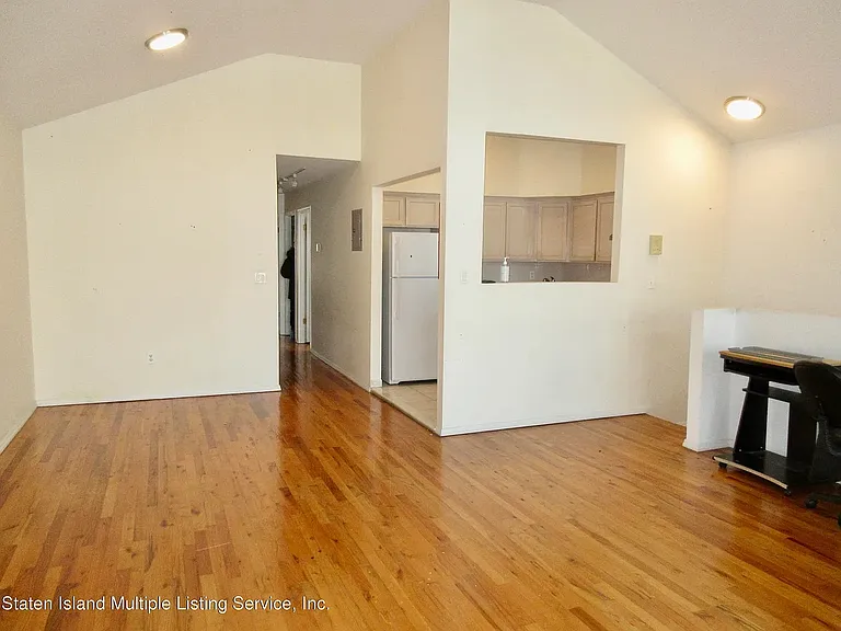 95 Bay 38 St #2 — Photo 1