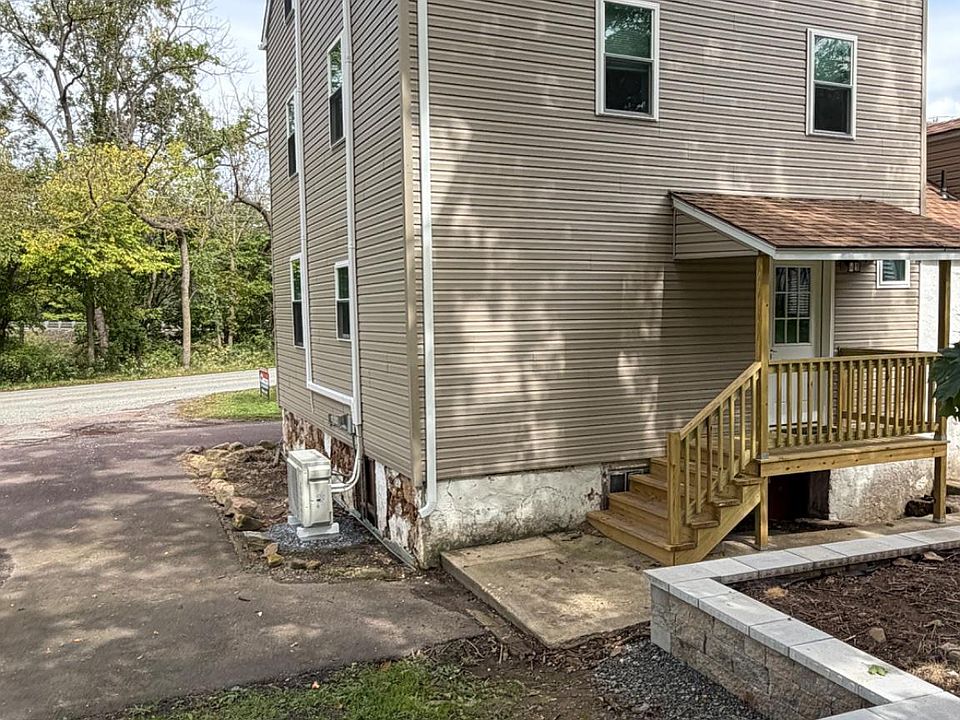 1st image of 202 Stony Run Rd