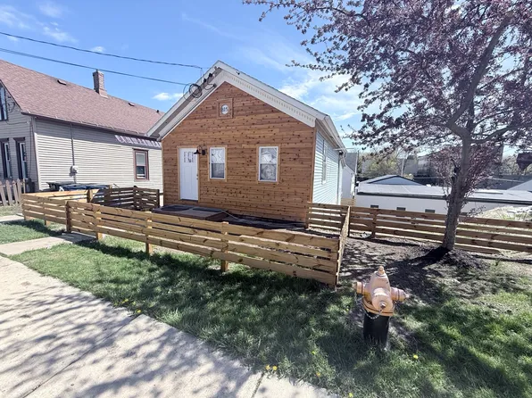 815 Jackson St, Racine, WI