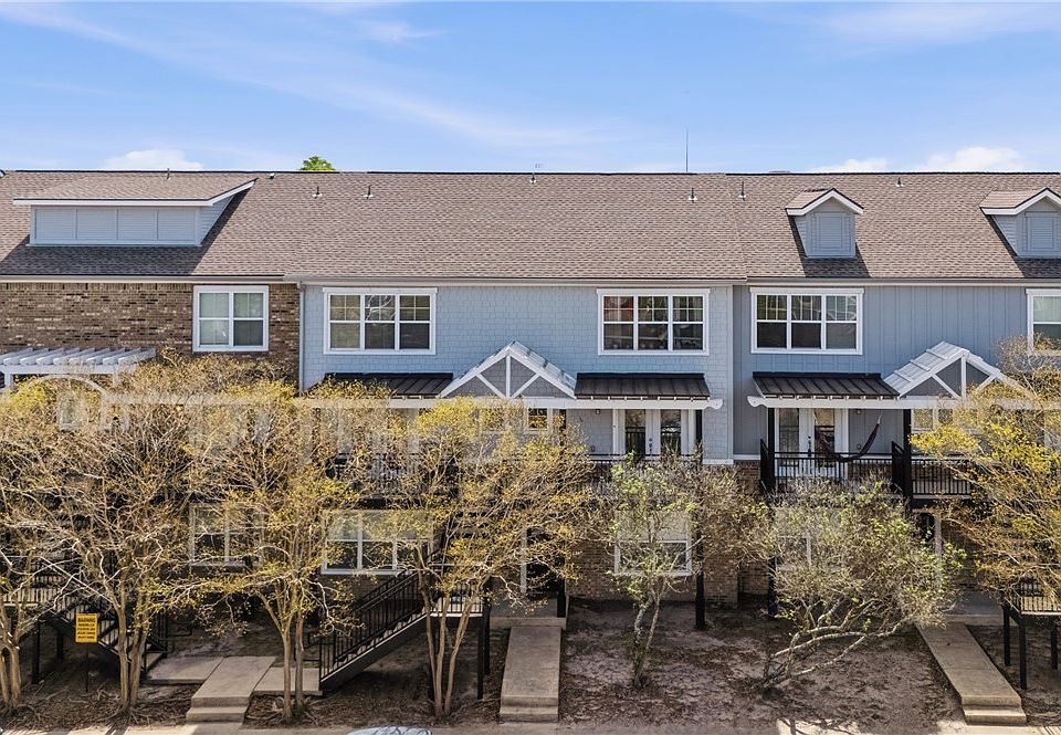 1st image of 1725 Harvey Mitchell Pkwy S APT 626