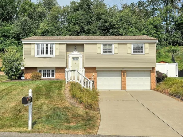 1088 Fiddleback Dr, Mc Kees Rocks, PA 15136