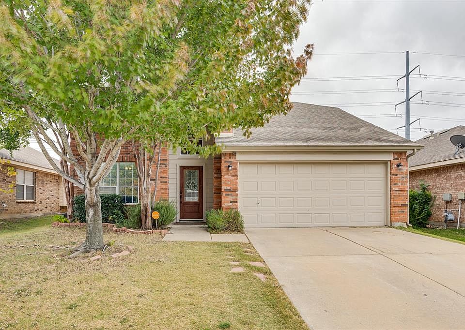 1st image of 11924 Gold Creek Dr E