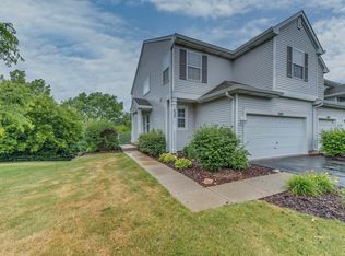 1425 Meadowsedge Ln, Carpentersville, IL 60110