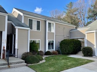 238 Nassau Dr, Springfield, MA 01129