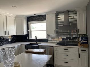 18 Gall Ave, Elmwood Park, NJ 07407