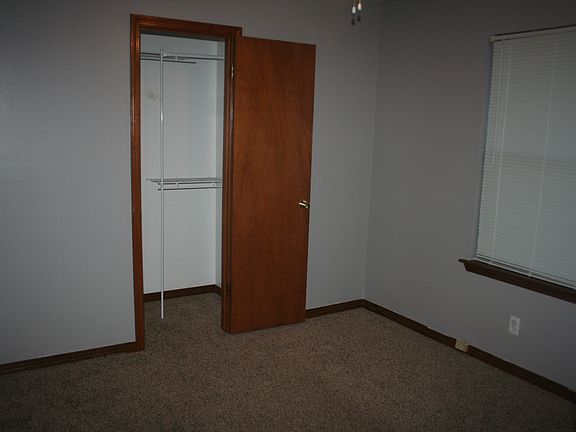 5th image of 6107 Pam Ave