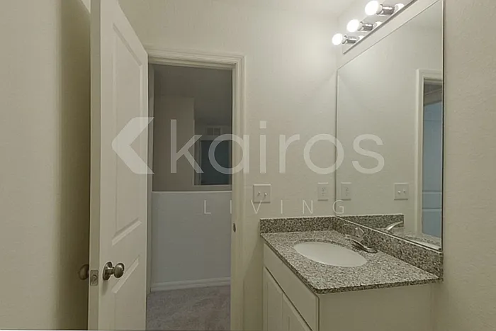 12378 Paramount Dr — Photo 17