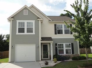 11812 Village Pond Dr, Charlotte, NC 28278