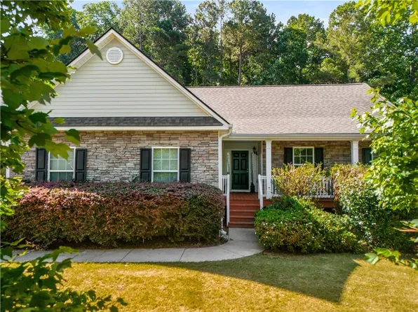 3164 Oak Ridge Ln, Loganville, GA 30052