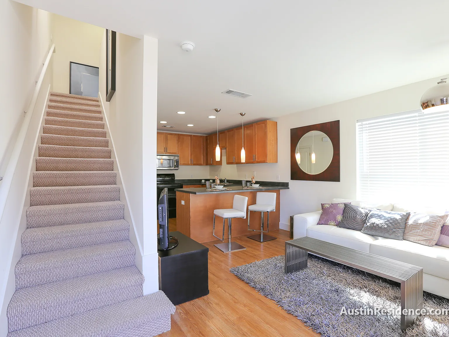 1 bed, 710 sqft, $1,450 — Photo 1