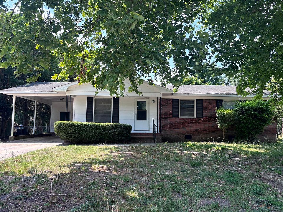 1st image of 944 Lark Dr
