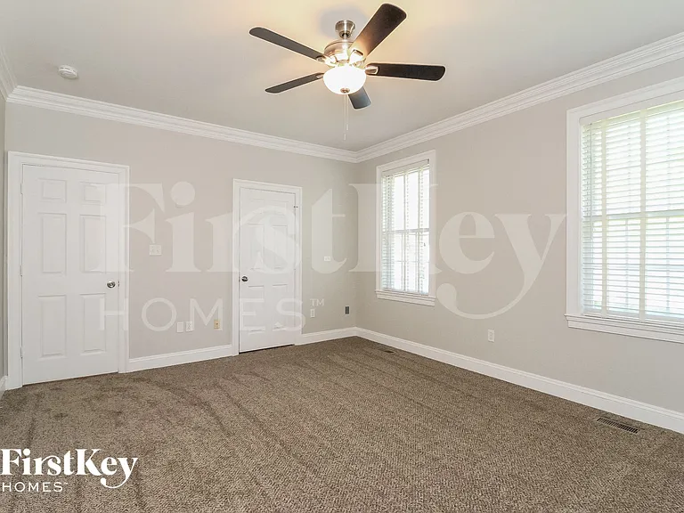 20 Evergreen Dr — Photo 7