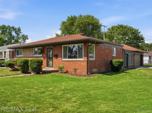 24307 Teppert Ave, Eastpointe, MI 48021
