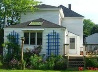 7 Gray St, Saco, ME 04072