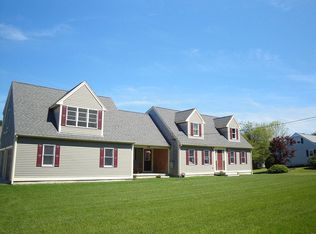 286 Cushman Rd, Rochester, MA 02770