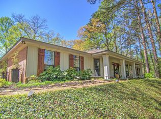 1525 Hickory Ln, Columbus, MS 39705