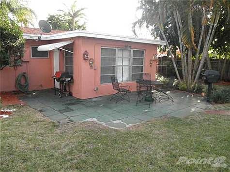 4th image of 3461 SW 15th Ct