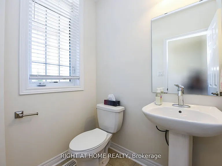 245 Sarah Cline Dr — Photo 4