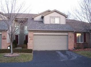 6757 Quail Run Cir, Westland, MI 48185