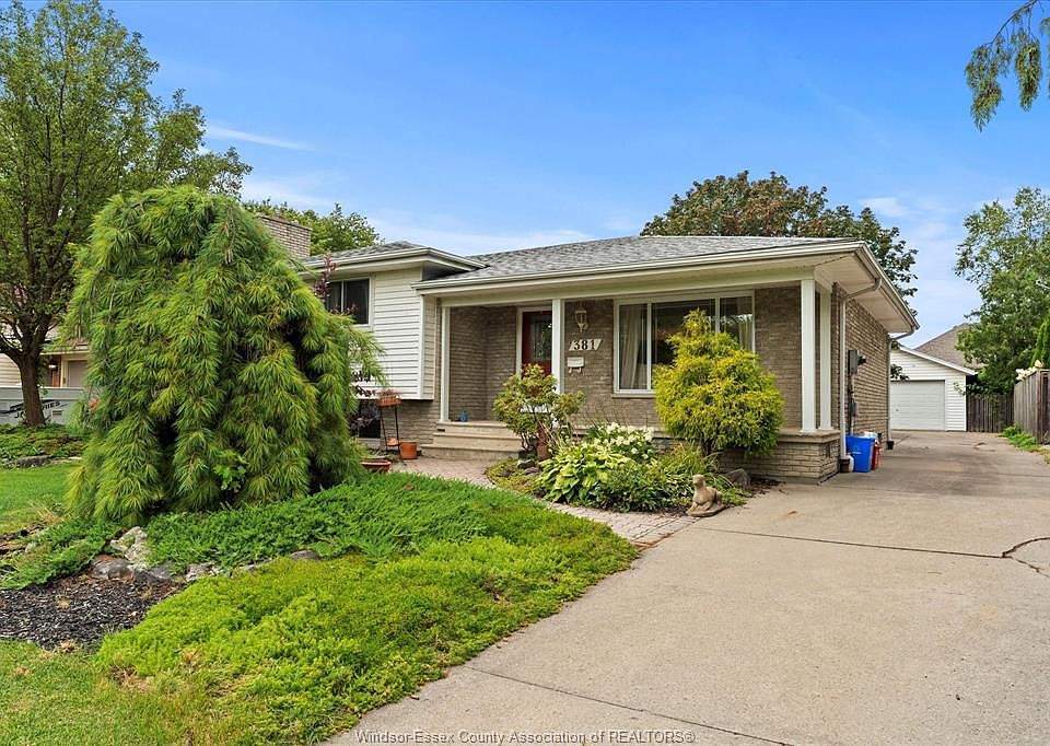 1st image of 381 Woodridge Dr
