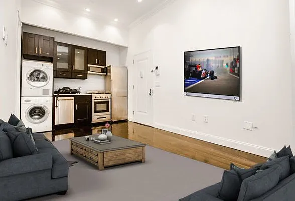 Rented by Jonis Realty | media 19