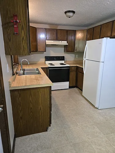 51 Maple St #D Photo 1 51 Maple St #D Photo 1