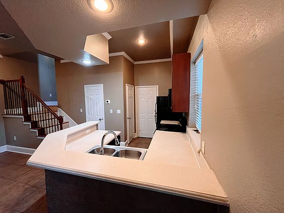 4th image of 1819 N Fitzhugh Ave #C