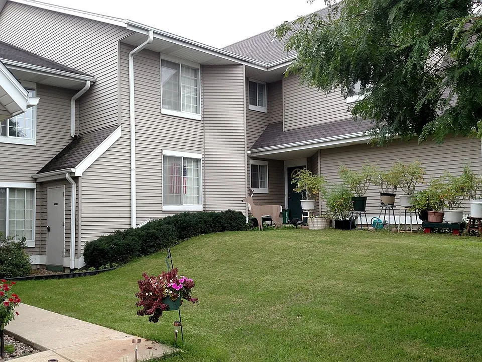 Condo Style - Private Entry