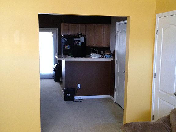 View: LivingRoom to Kitchen