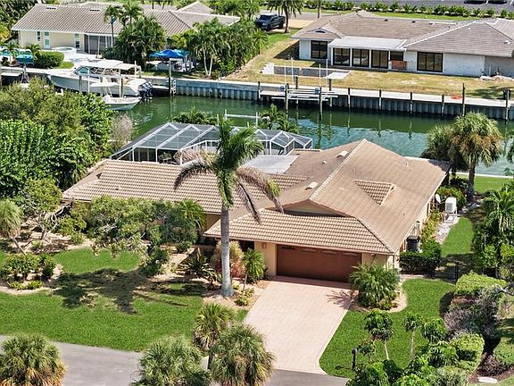 2nd image of 524 Ketch Ln