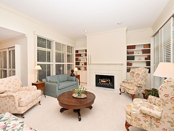 5th image of 618 Deauville Ln