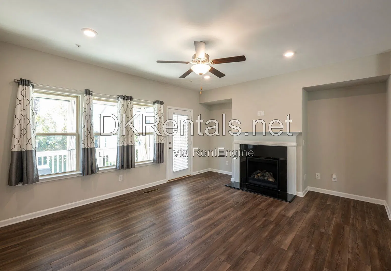 4 bed, 3.5 bath, 1742 sqft, $2,900 — Photo 4