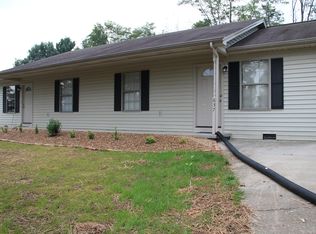 637 Blackberry Ln, Morristown, TN 37814