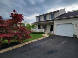 390 Camelot Blvd, Falling Waters, WV 25419