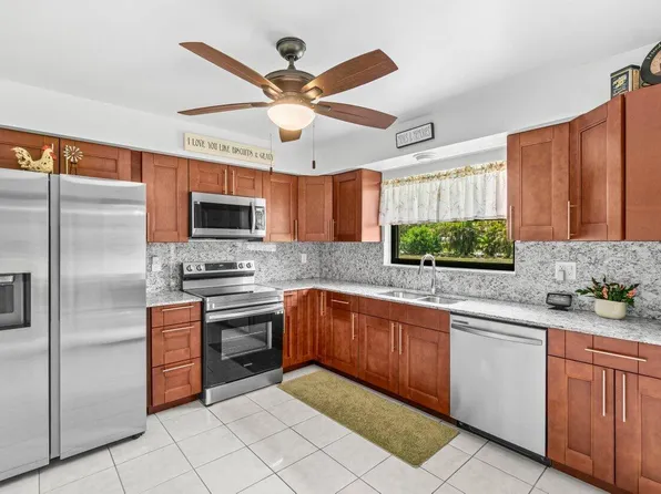 4260 Mango Tree Court #B, Boynton Beach, FL 33436