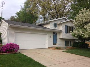 3401 Newton Dr, Elkhart, IN 46514